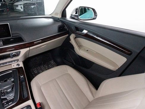 Used 2019 Audi Q5 2.0T Premium Plus image 7