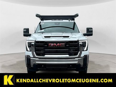 New 2025 GMC Sierra 3500 Pro w/ Convenience Package AWD/4WD image 8