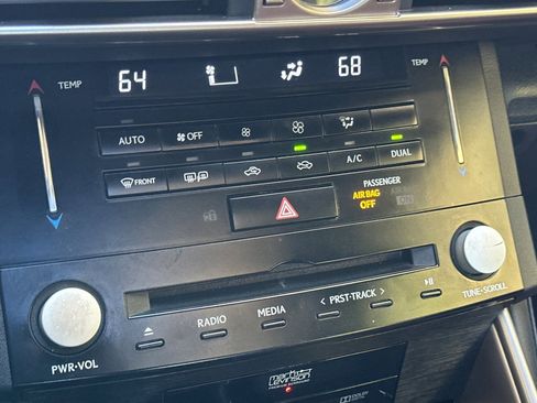 Used 2014 Lexus IS 350 image 18