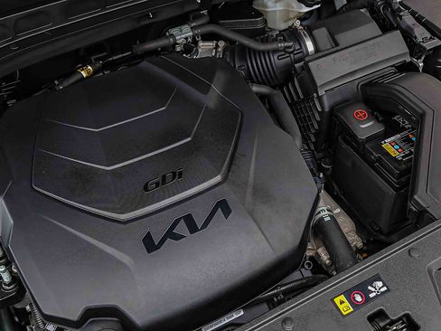 Certified 2023 Kia Telluride EX w/ EX Captain's Chair Package image 31