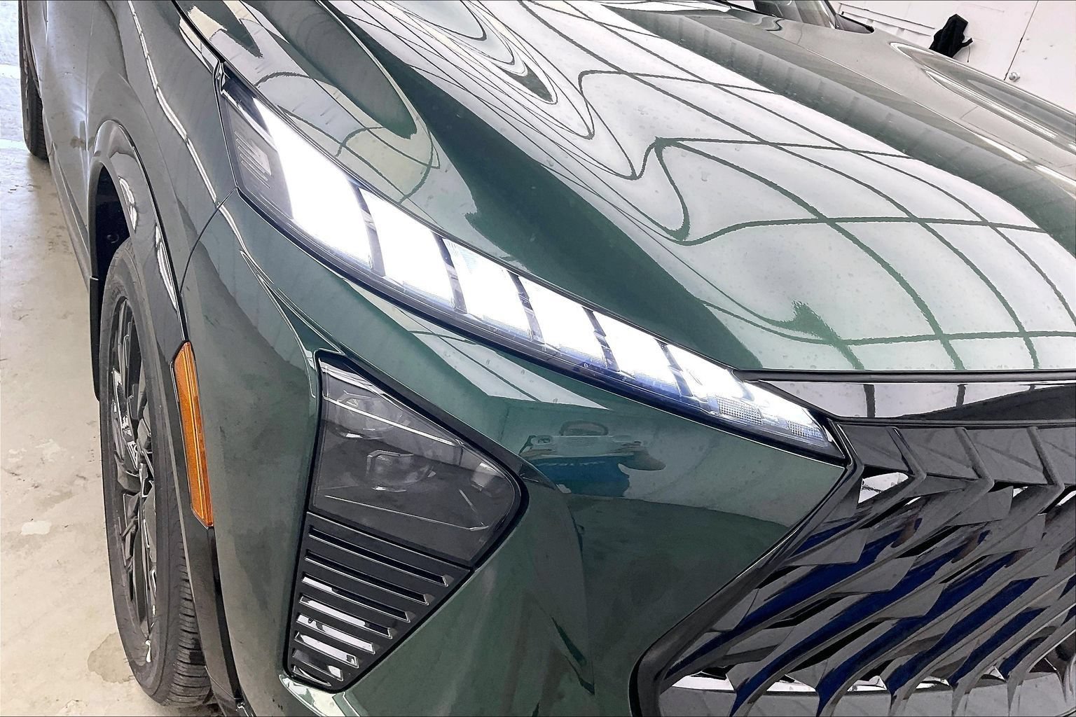New 2027 INFINITI QX65 Sport w/ Cargo Package AWD/4WD image 14