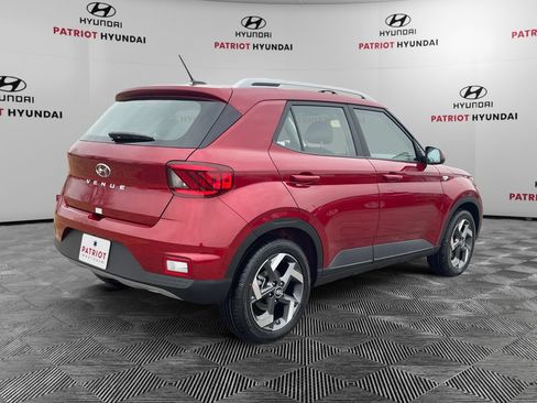New 2026 Hyundai Venue SEL FWD image 3