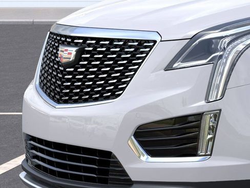 New 2025 Cadillac XT5 Premium Luxury w/ LPO, Floor Liner Package AWD/4WD image 13