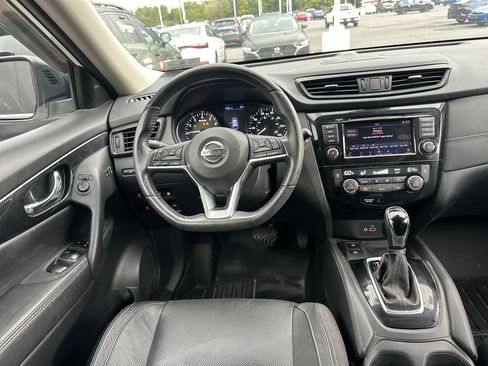 Used 2018 Nissan Rogue SL w/ Premium Package AWD/4WD image 12