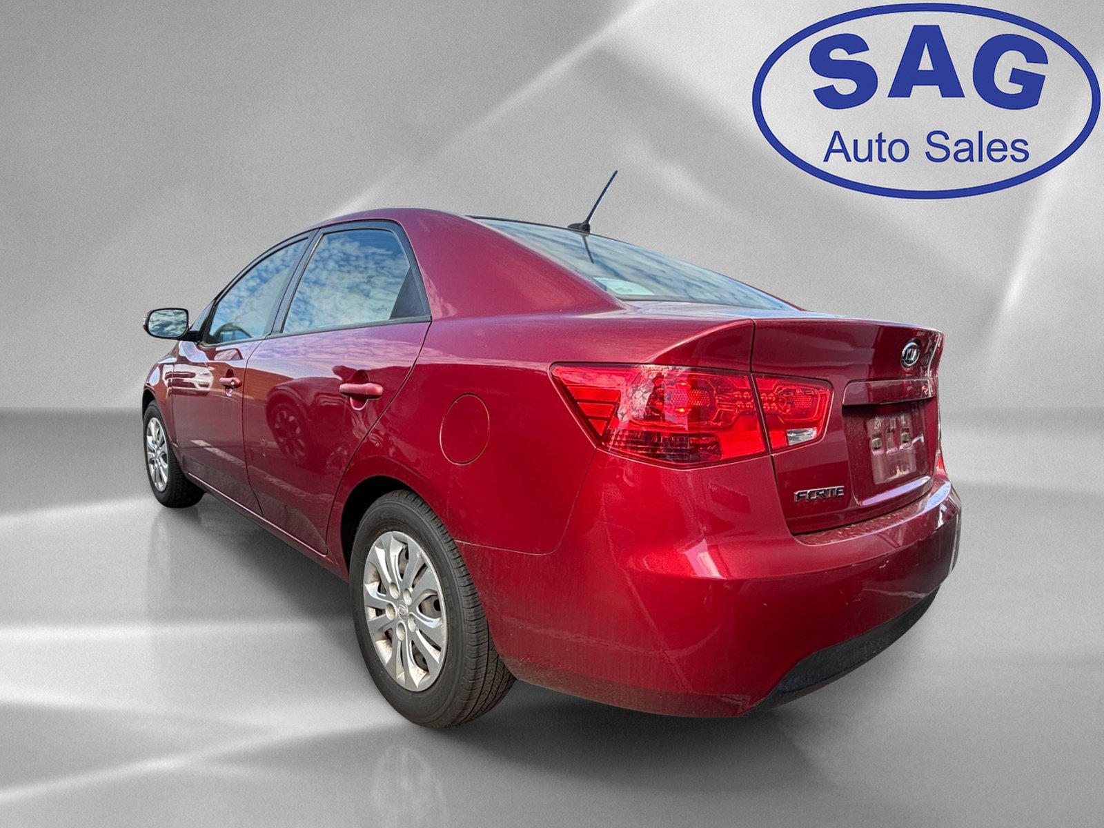 Used 2010 Kia Forte EX FWD image 3
