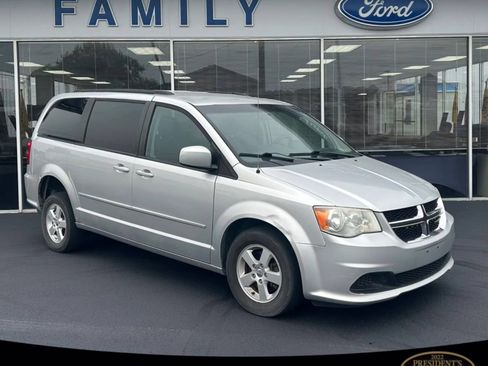 Used 2012 Dodge Grand Caravan SXT FWD image 1
