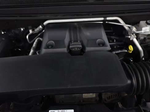 Used 2023 Chevrolet Colorado Z71 w/ Z71 Convenience Package 2 AWD/4WD image 18