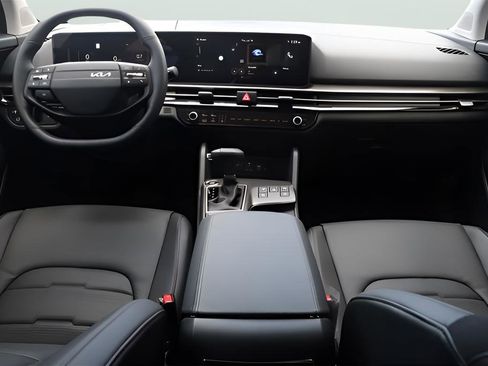 New 2026 Kia Sportage SX FWD image 16
