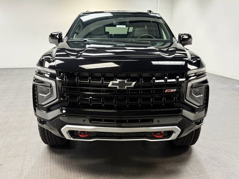 New 2026 Chevrolet Suburban Z71 image 10