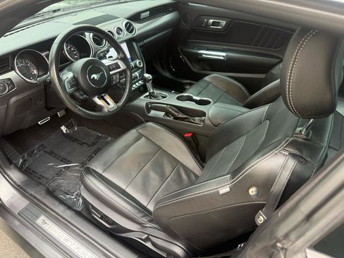 Used 2022 Ford Mustang GT Premium w/ GT Performance Package RWD image 17