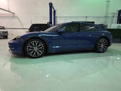 Used 2023 Porsche Taycan 4S AWD/4WD image 35