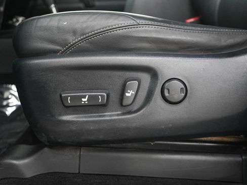 Used 2019 Toyota 4Runner Limited AWD/4WD image 27