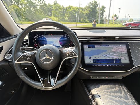 Certified 2025 Mercedes-Benz E 350 4MATIC Sedan w/ Winter Package image 11