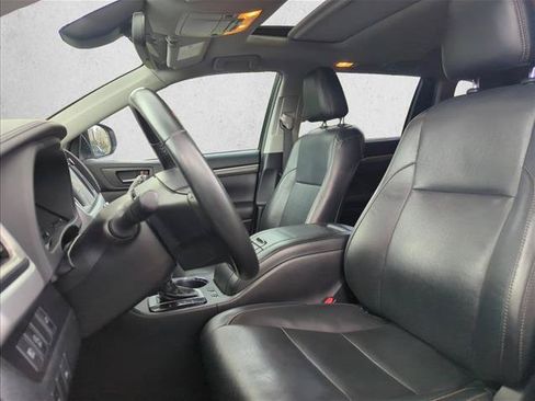 Used 2019 Toyota Highlander Limited FWD image 21
