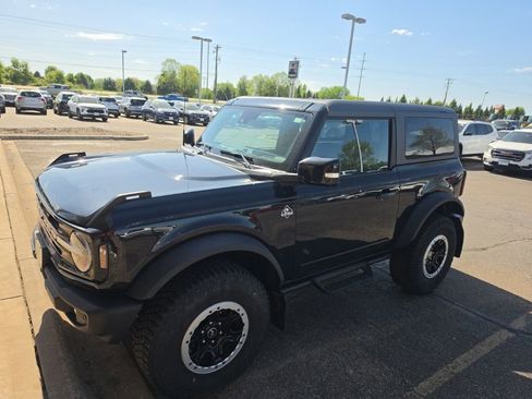 Used 2023 Ford Bronco Outer Banks w/ Sasquatch Package AWD/4WD image 10