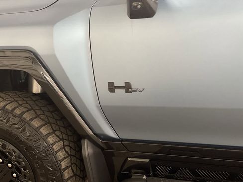 Used 2024 GMC Hummer EV 3X w/ Omega Edition image 10
