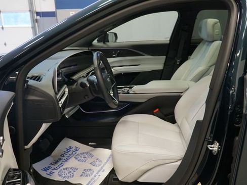 Certified 2024 Cadillac Lyriq Sport AWD/4WD image 17