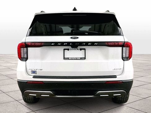 New 2026 Ford Explorer Active w/ Active Comfort Package image 4