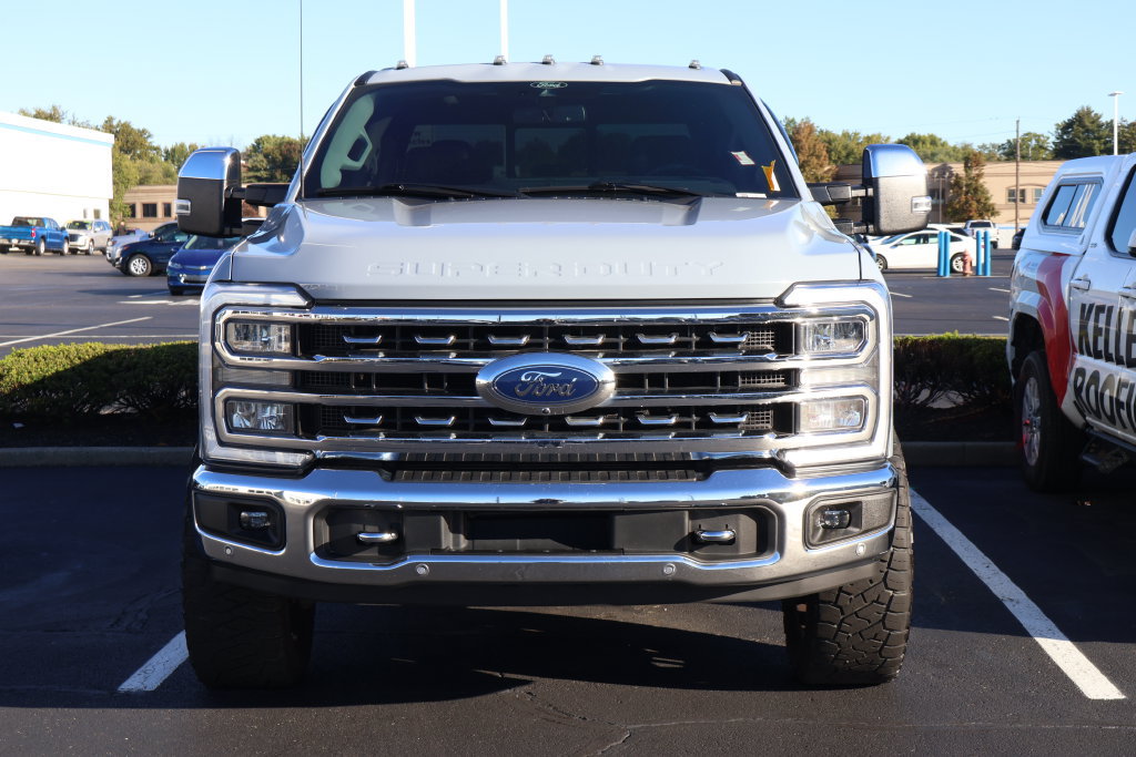 Used 2024 Ford F350 Lariat w/ Lariat Ultimate Package AWD/4WD image 2