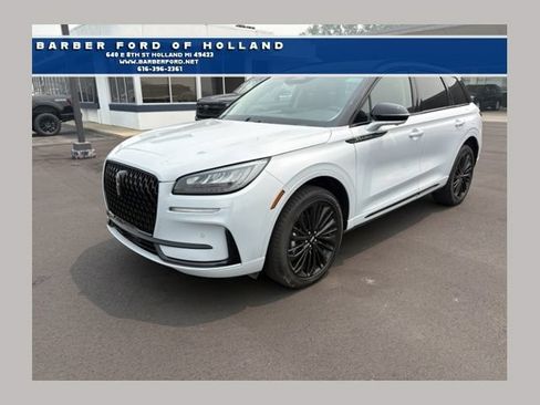 Used 2025 Lincoln Corsair AWD w/ Equipment Group 101A image 1