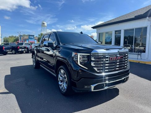 Used 2024 GMC Sierra 1500 Denali w/ Denali Reserve Package AWD/4WD image 3