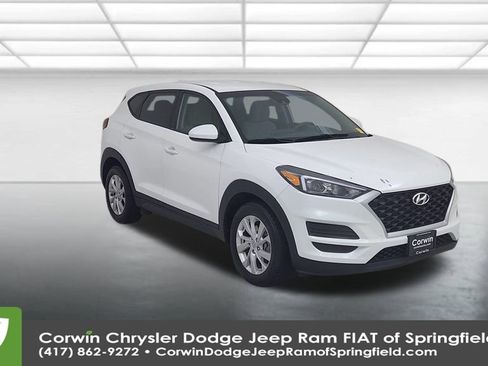 Used 2019 Hyundai Tucson SE image 3