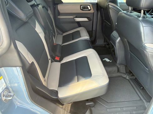 Used 2023 Ford Bronco Wildtrak image 15