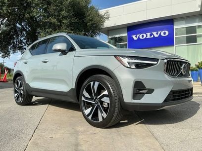 Certified 2024 Volvo XC40 B5 Plus