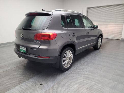 Used 2014 Volkswagen Tiguan SE image 9
