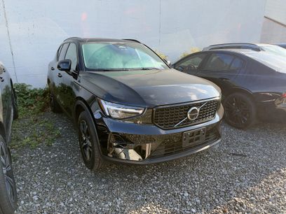 Certified 2023 Volvo XC40 B5 Plus w/ Climate Package