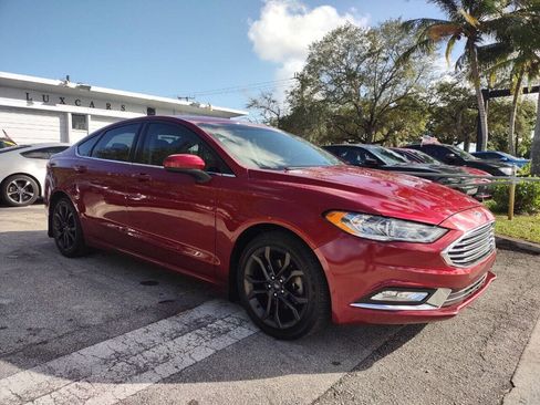 Used 2018 Ford Fusion SE w/ Equipment Group 201A image 14