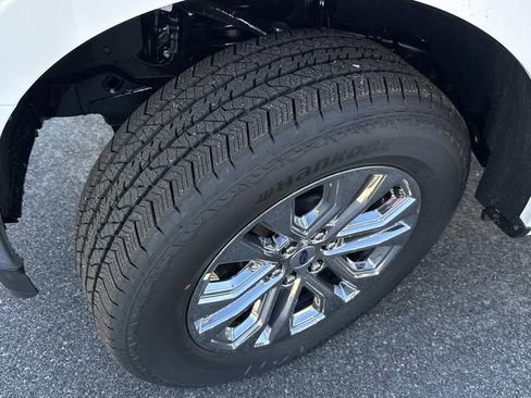 New 2025 Ford F150 Lariat w/ Equipment Group 502A High image 16