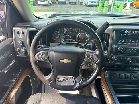 Used 2016 Chevrolet Silverado 1500 LTZ w/ LTZ Plus Package AWD/4WD image 27