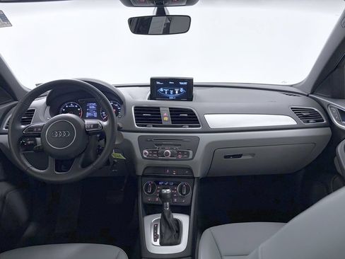 Used 2018 Audi Q3 2.0T Premium FWD image 2