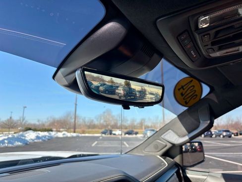 Used 2024 GMC Sierra 1500 Denali Ultimate image 39