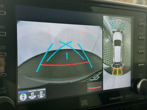 Used 2019 Toyota RAV4 Limited image 23