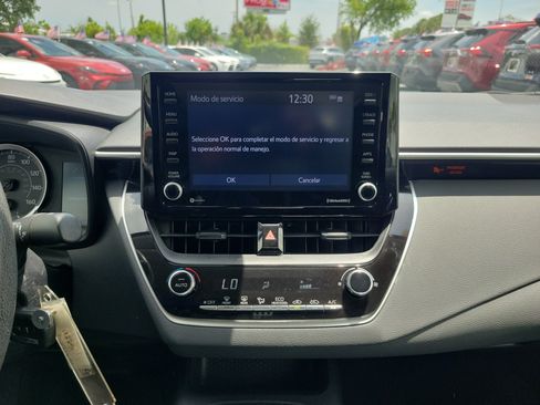 Used 2022 Toyota Corolla LE FWD image 26