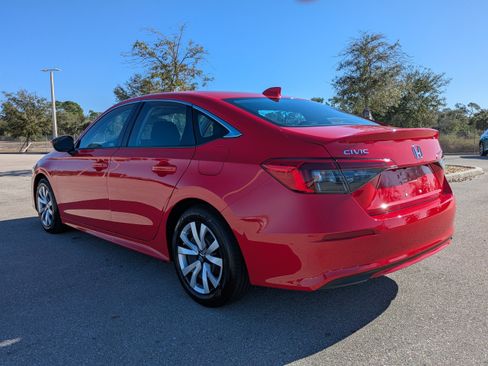 Used 2022 Honda Civic LX image 7