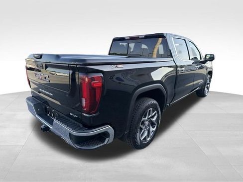 Used 2023 GMC Sierra 1500 SLT w/ SLT Premium Package AWD/4WD image 12