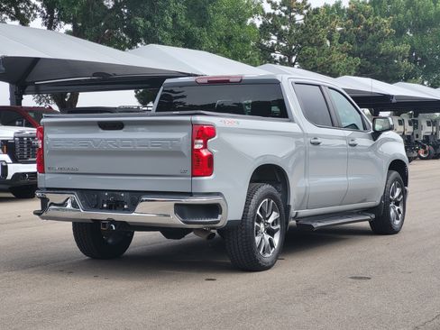 Used 2024 Chevrolet Silverado 1500 LT AWD/4WD image 7