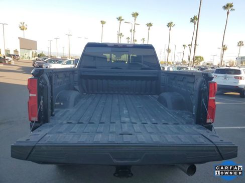 Used 2024 Chevrolet Silverado 2500 High Country w/ High Country Premium Package image 9