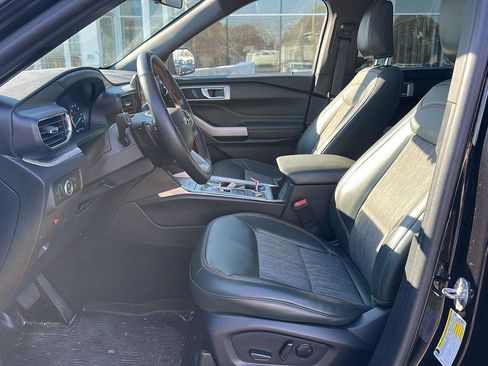 Used 2023 Ford Explorer Timberline image 10
