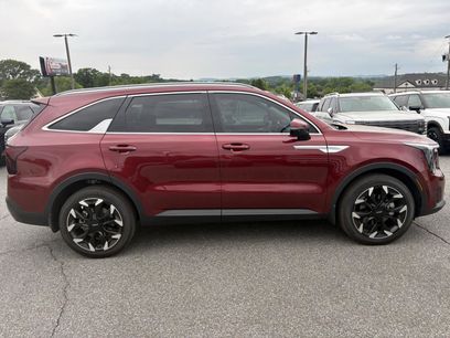 Used 2025 Kia Sorento EX w/ Panoramic Sunroof Package