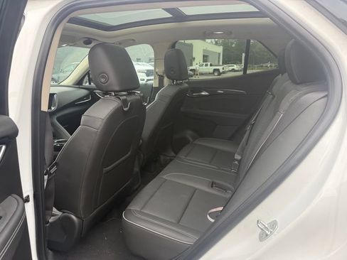 Used 2021 Buick Envision Essence w/ Technology Package I AWD/4WD image 7