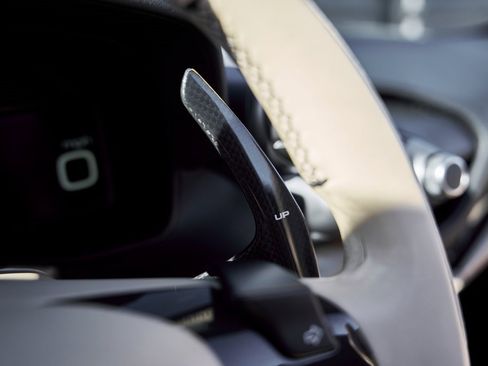 Used 2022 Ferrari F8 Tributo image 58