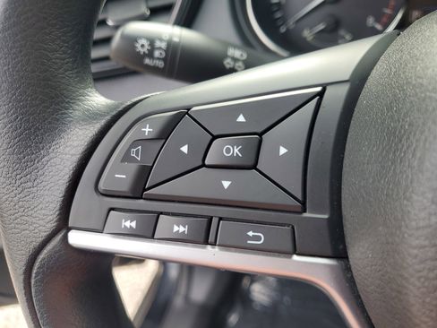 Used 2019 Nissan Rogue S image 20