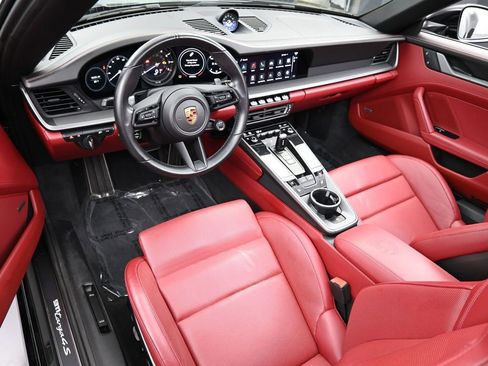 Used 2022 Porsche 911 Targa 4S image 4