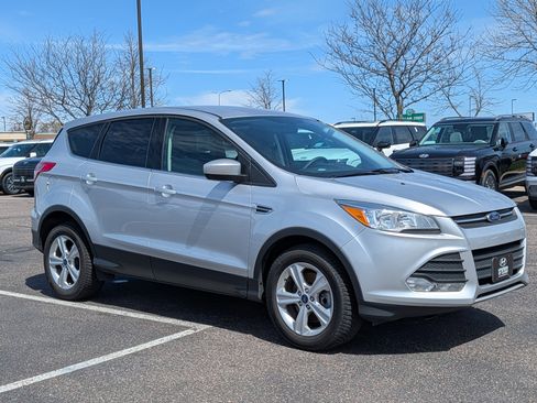Used 2015 Ford Escape SE AWD/4WD image 7