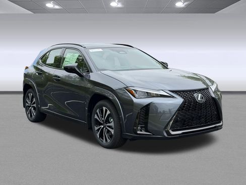 New 2026 Lexus UX 300h AWD image 7
