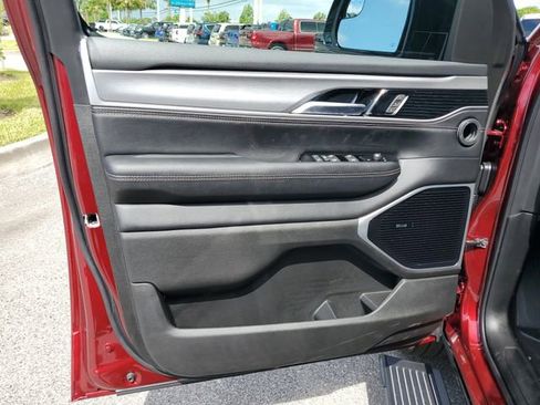 New 2026 Jeep Grand Wagoneer L Limited image 16